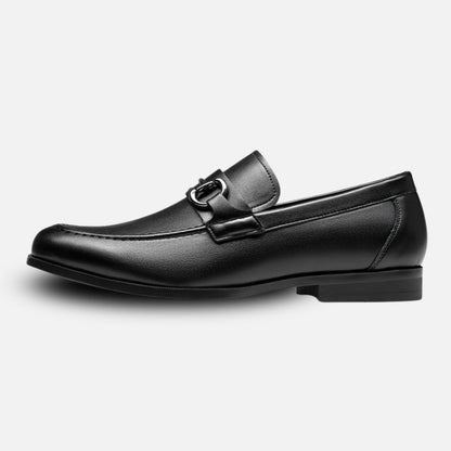 Mocassins Ryalka en cuir premium avec boucle métallique