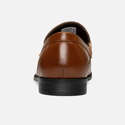 Mocassins Ryalka en cuir premium avec boucle métallique