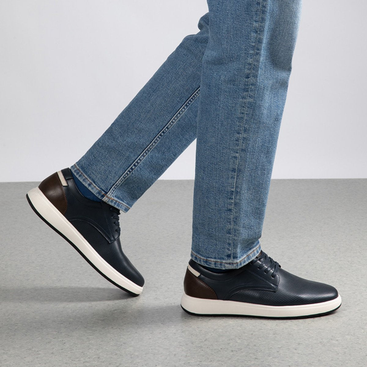 Prestige Casual Sneakers