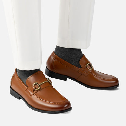 Mocassins Ryalka en cuir premium avec boucle métallique