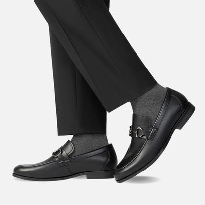Mocassins Ryalka en cuir premium avec boucle métallique
